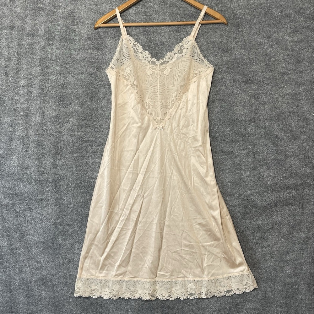 Vintage 80's Warners Nightgown Cottage Cute Lace Small Made‎ In USA 25" Ivory